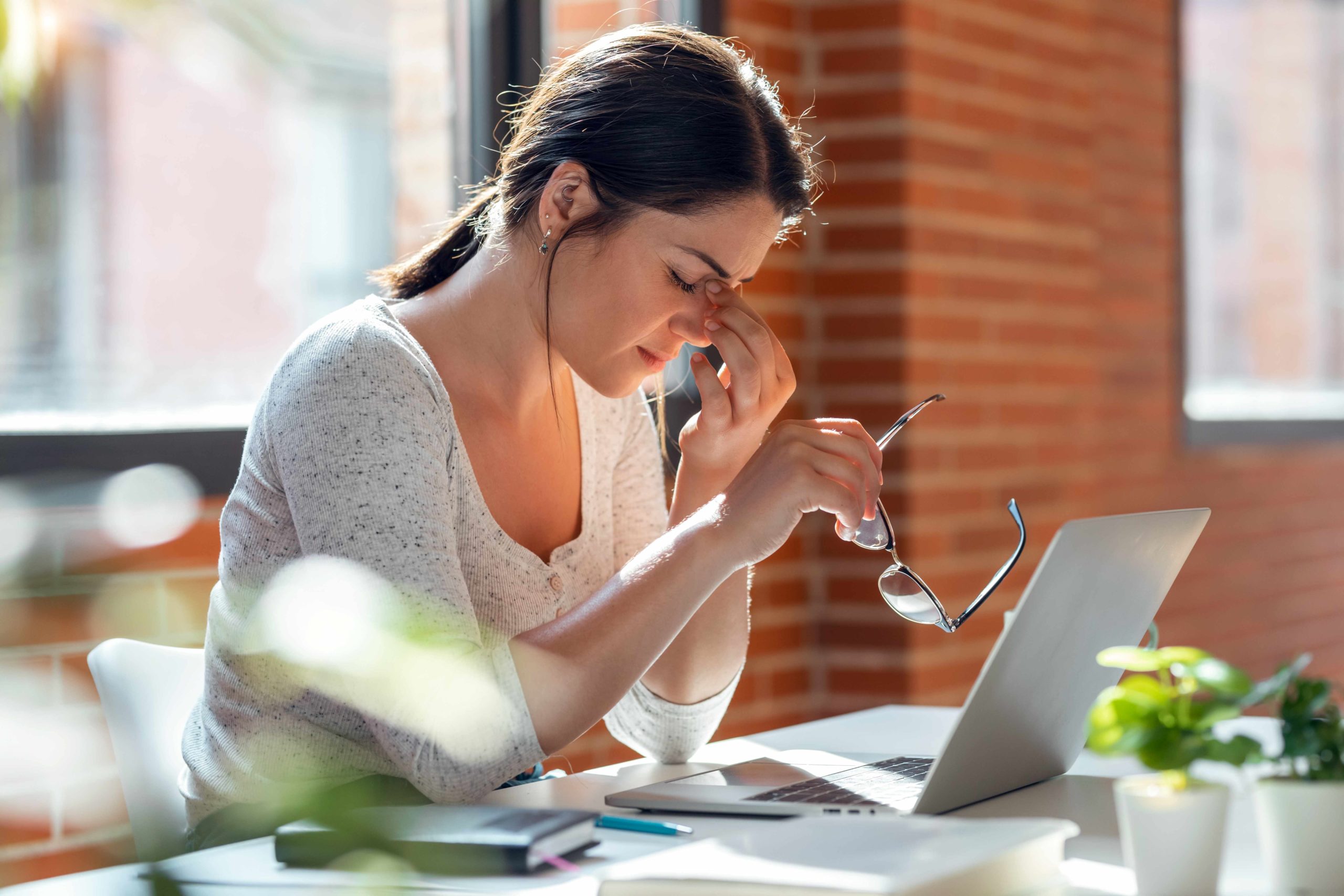 How To Keep Eyes Healthy While Working On Computer